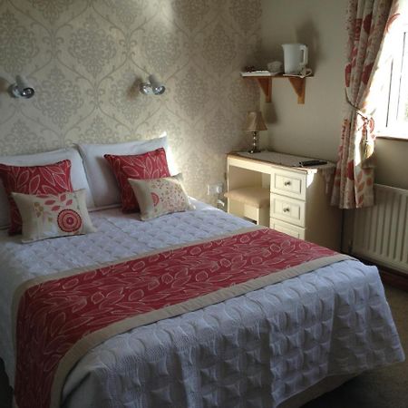 אוטרארד Riverwalk House B&B מראה חיצוני תמונה